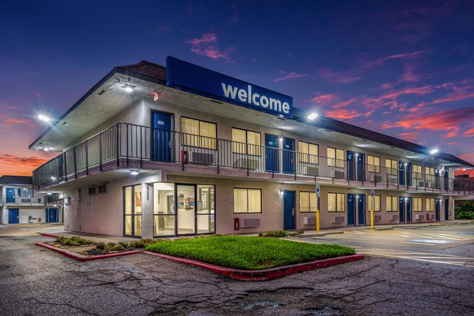 Motel 6 College Station - Bryan
