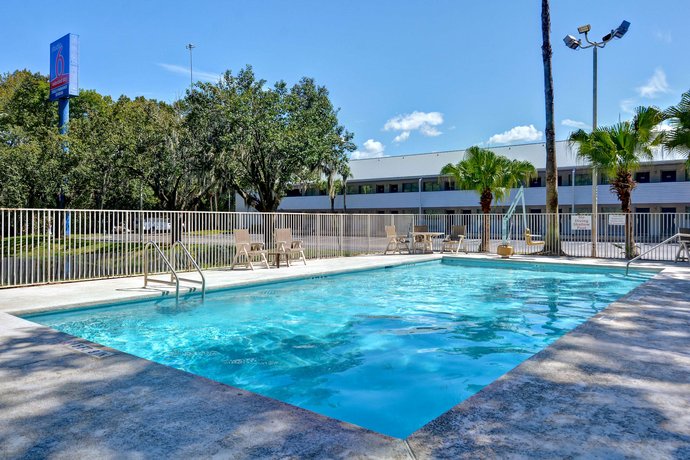 Studio 6 Jacksonville - Baymeadows