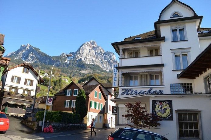 Hirschen Backpacker-Hotel & Pub Schwanau Island Switzerland thumbnail