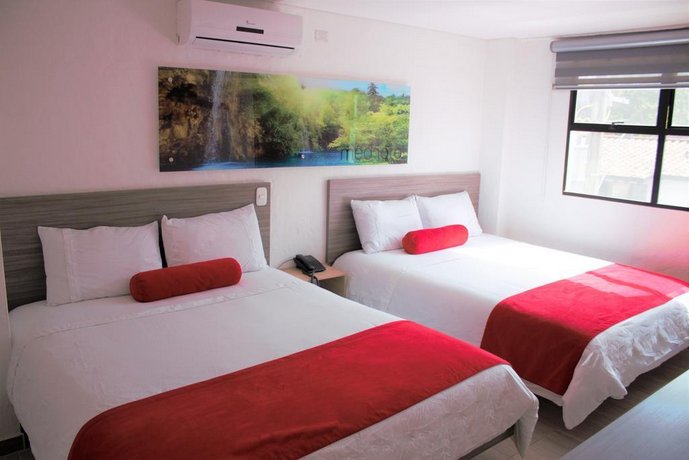 HOTEL MED 70