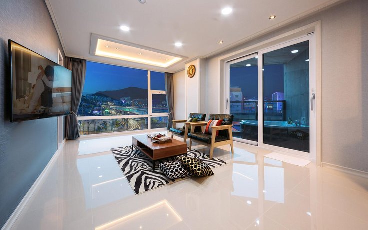Paradise Spa Hostel