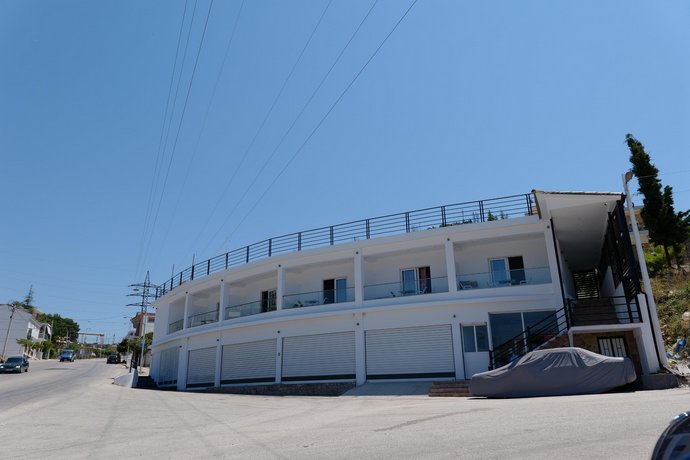 Lumi Hotel