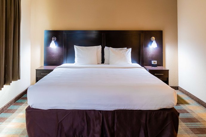 Best Western Plus North Savannah