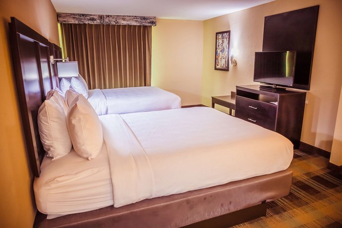 Best Western Plus North Savannah