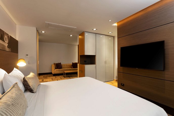 EK Hotel