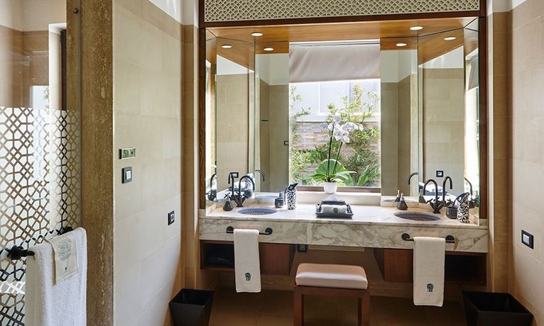 Banyan Tree Tamouda Bay