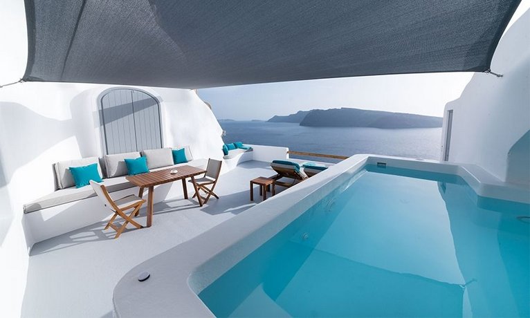 Maregio Suites