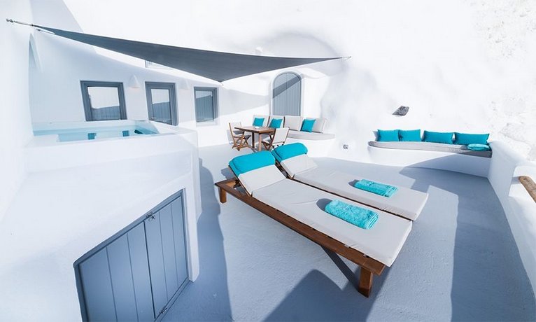 Maregio Suites