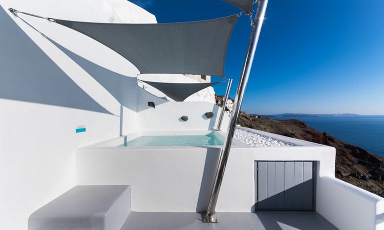Maregio Suites