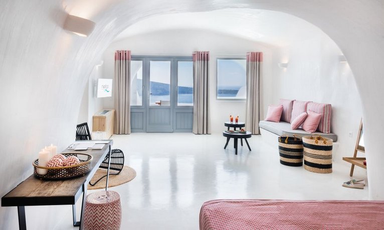 Maregio Suites