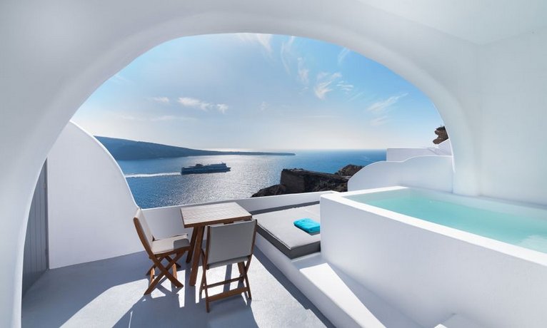 Maregio Suites