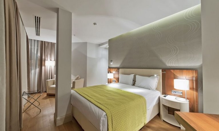Senator Hotel Taksim