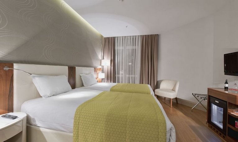 Senator Hotel Taksim