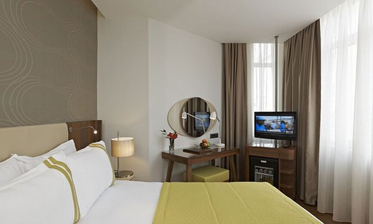 Senator Hotel Taksim