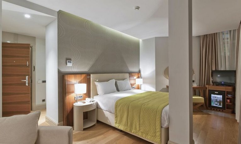 Senator Hotel Taksim