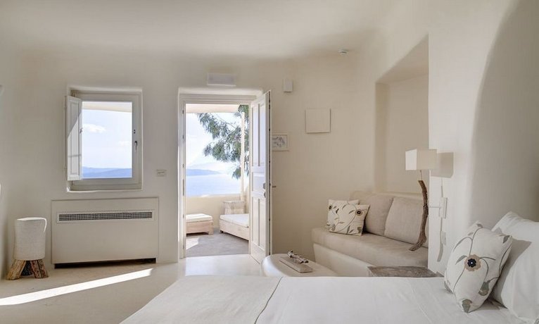 Mystique a Luxury Collection Hotel Santorini