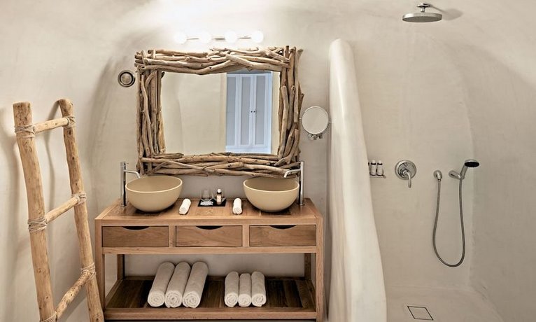 Mystique a Luxury Collection Hotel Santorini