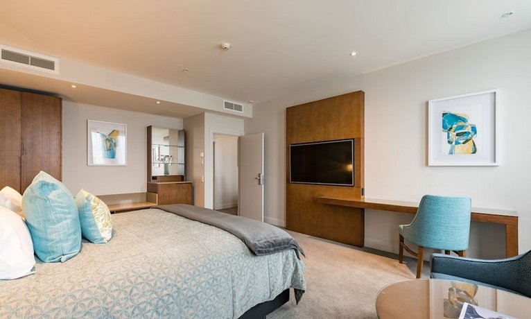 Distinction Christchurch Hotel