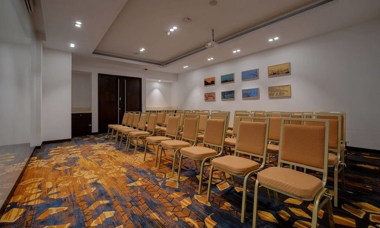 Courtyard by Marriott Surat