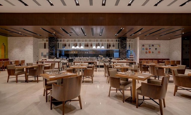 Courtyard by Marriott Surat