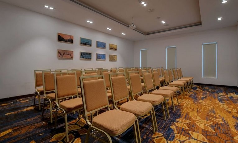 Courtyard by Marriott Surat
