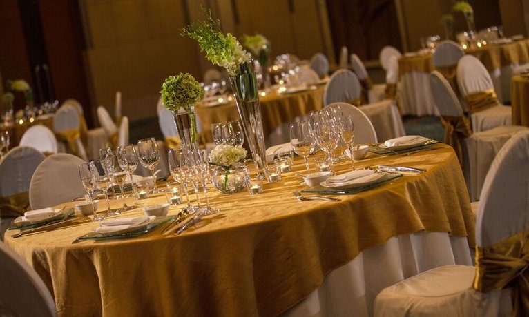 Renaissance Wuhan Hotel Wuhan