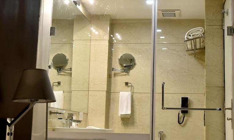 Clarks Inn Suites Gwalior