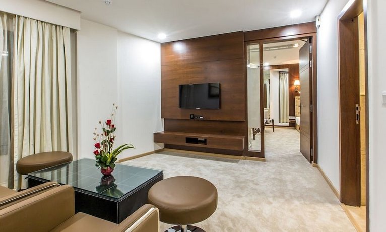 Clarks Inn Suites Gwalior