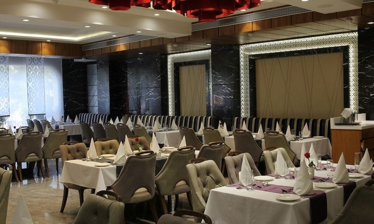 Clarks Inn Suites Gwalior