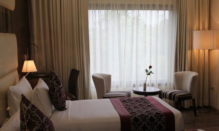 Clarks Inn Suites Gwalior