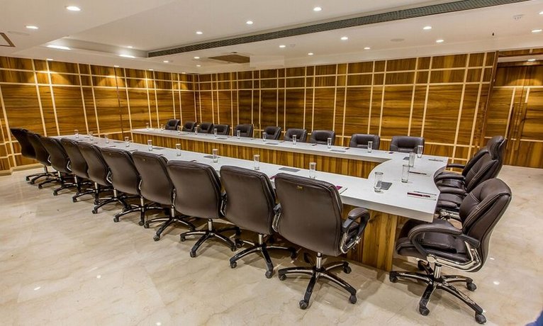 Clarks Inn Suites Gwalior