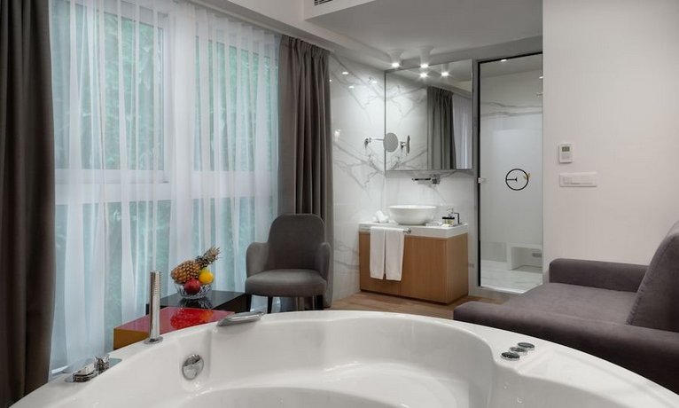 Elia Ermou Athens Hotel
