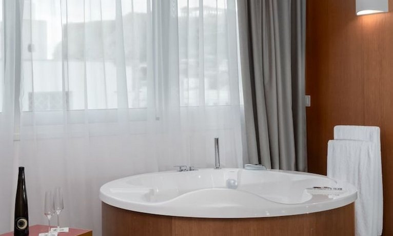 Elia Ermou Athens Hotel