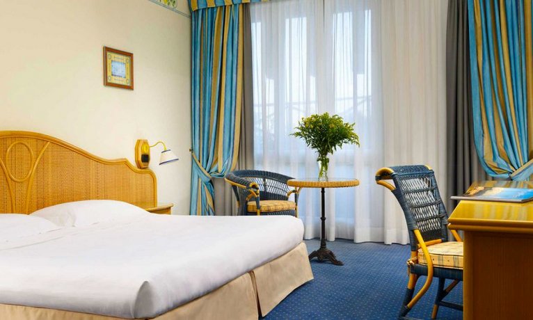 UNAHOTELS Capotaormina