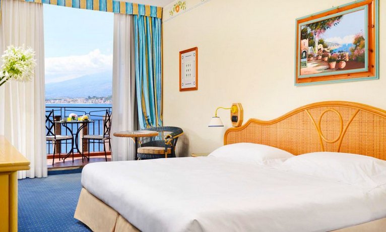 UNAHOTELS Capotaormina