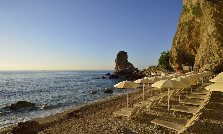 UNAHOTELS Capotaormina