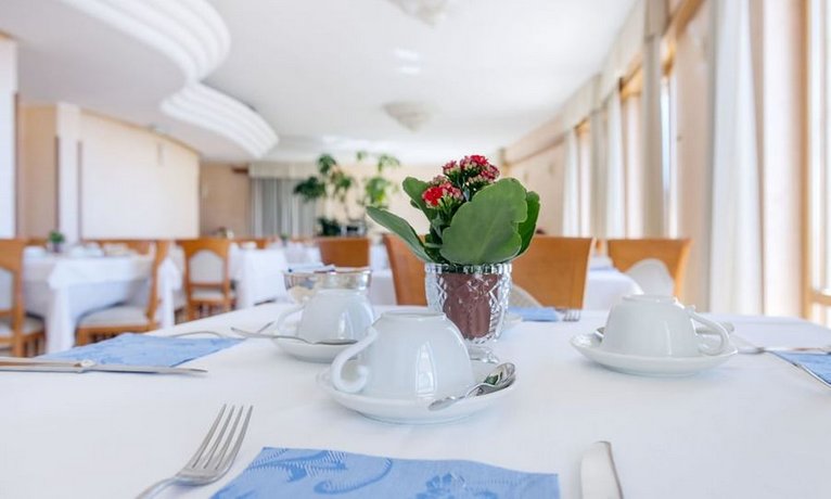 Astura Palace Hotel