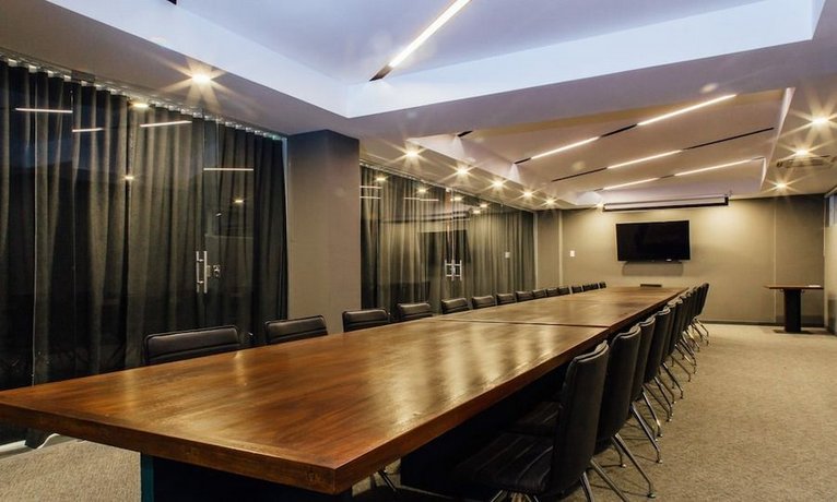 Atix Hotel