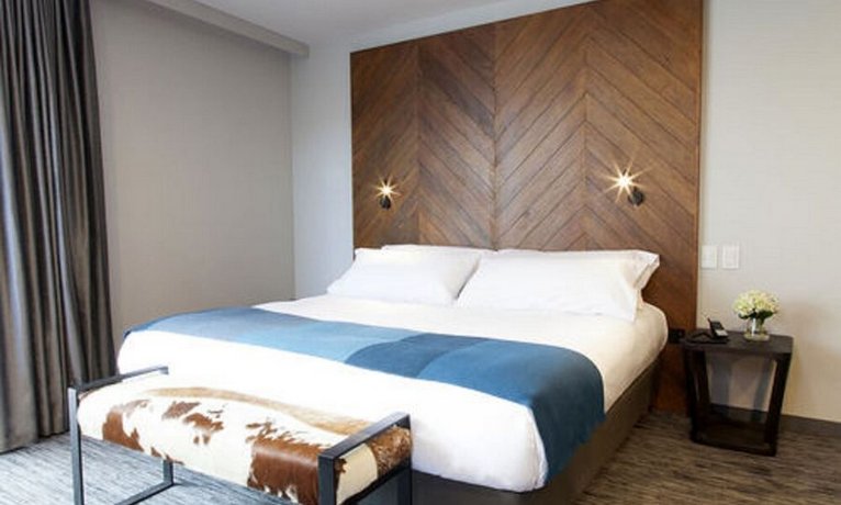 Atix Hotel
