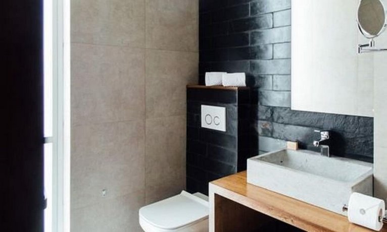 Atix Hotel