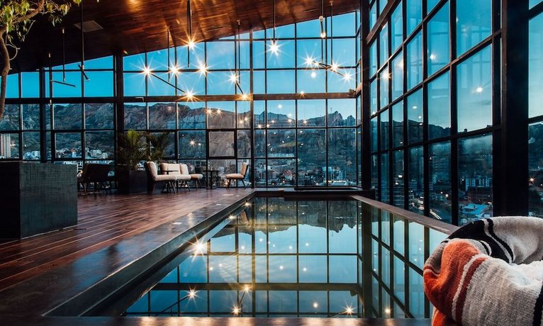 Atix Hotel