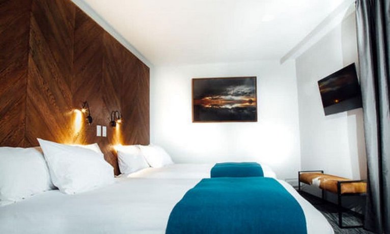 Atix Hotel