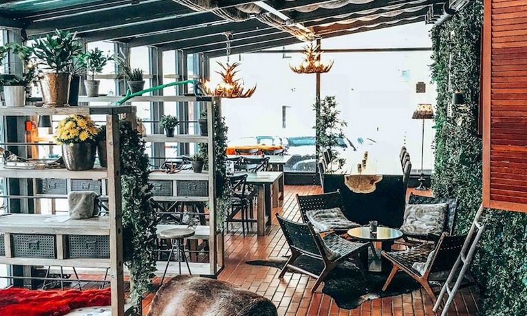 Arctic Light Hotel