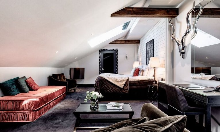 Arctic Light Hotel