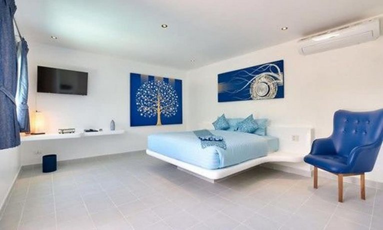 La Perle Luxury Boutique Hotel