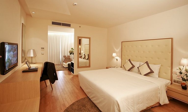 Liberty Central Saigon Centre Hotel