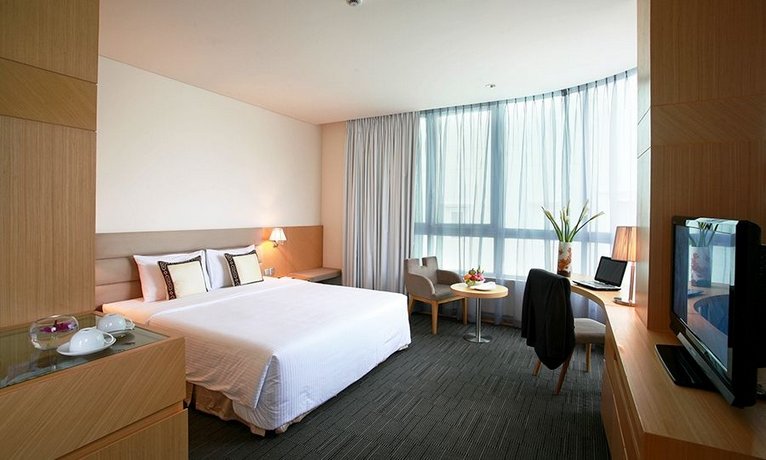 Liberty Central Saigon Centre Hotel