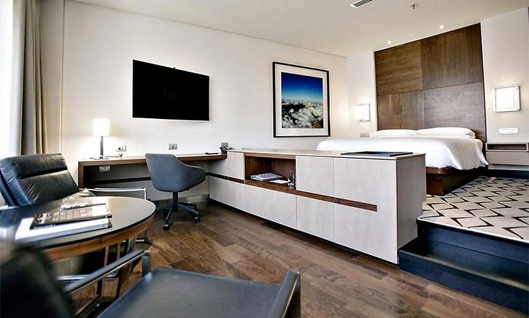 Hotel Santiago by Mandarin Oriental