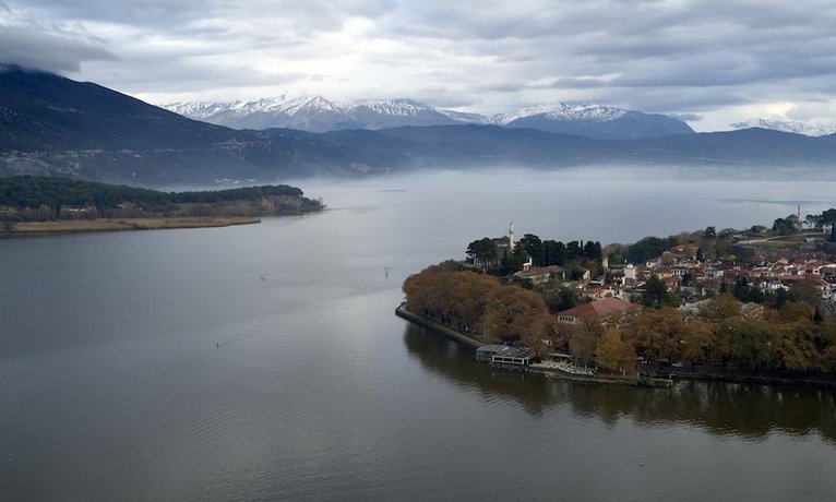 The Lake Hotel Ioannina