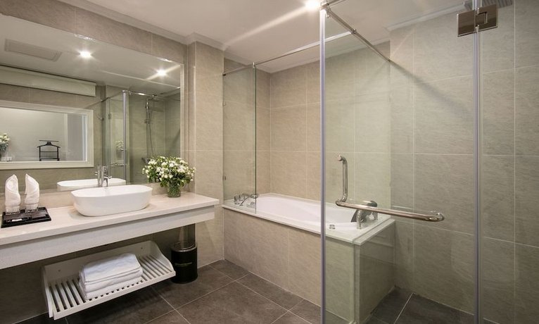 Hanoi L'Heritage Centre Hotel